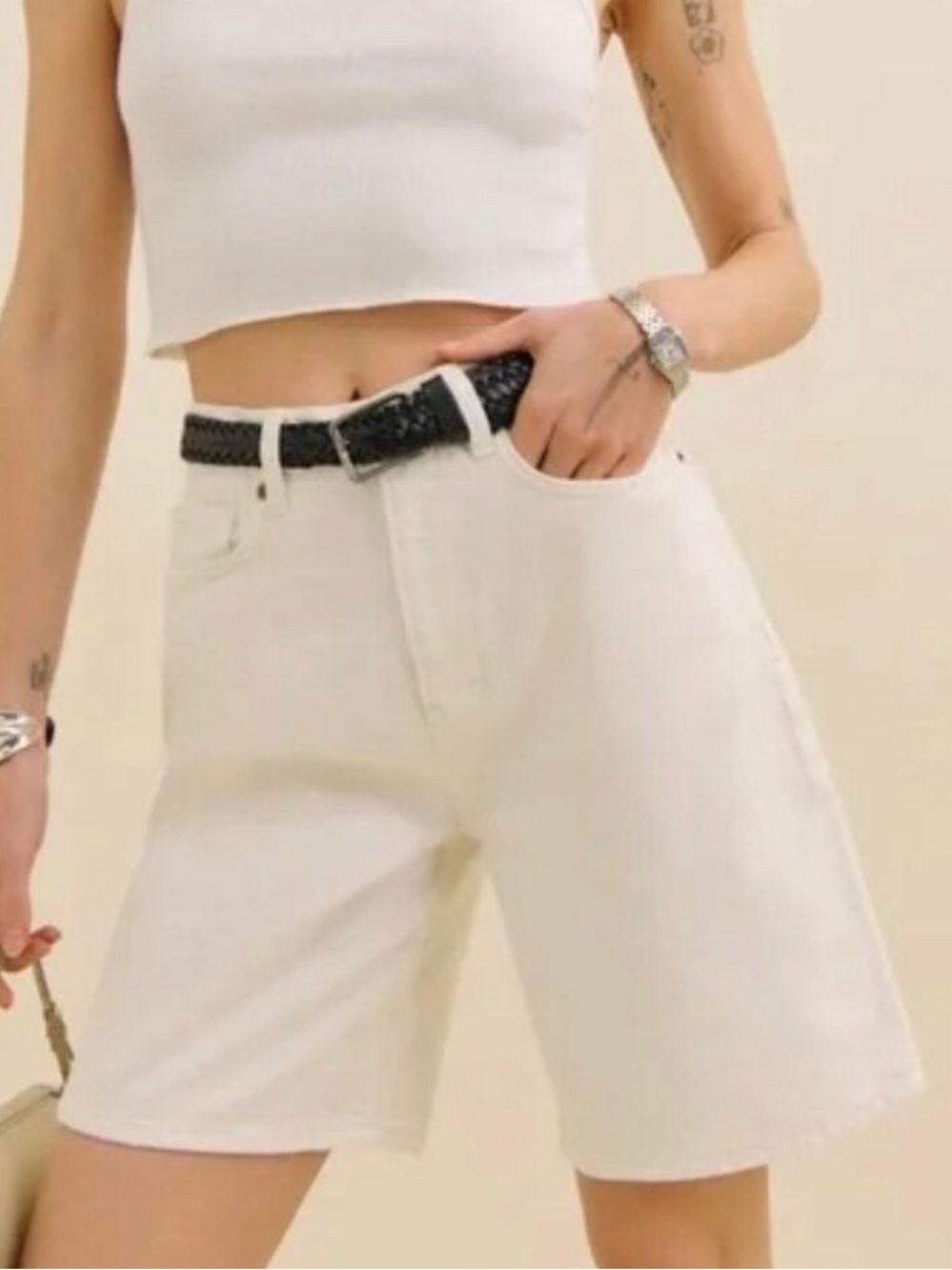 NWT Reformation Hale High Rise 8" Jean Shorts - White/Cream - Size 33